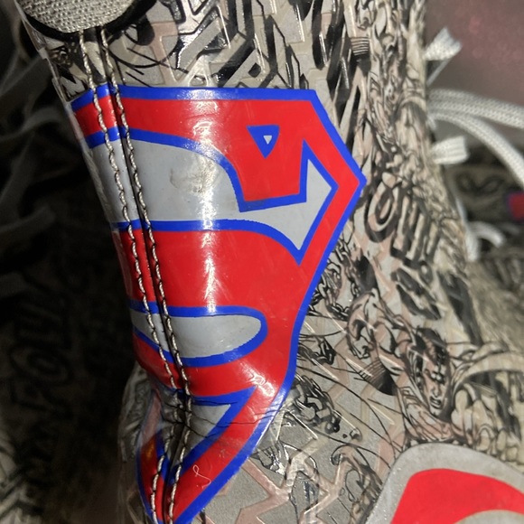 Under Armor cleats lightly worn check cleats and inside Size 11 - Picture 9 of 10